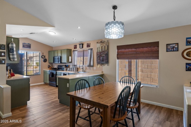 3523 W Saguaro Park Ln Glendale - 244