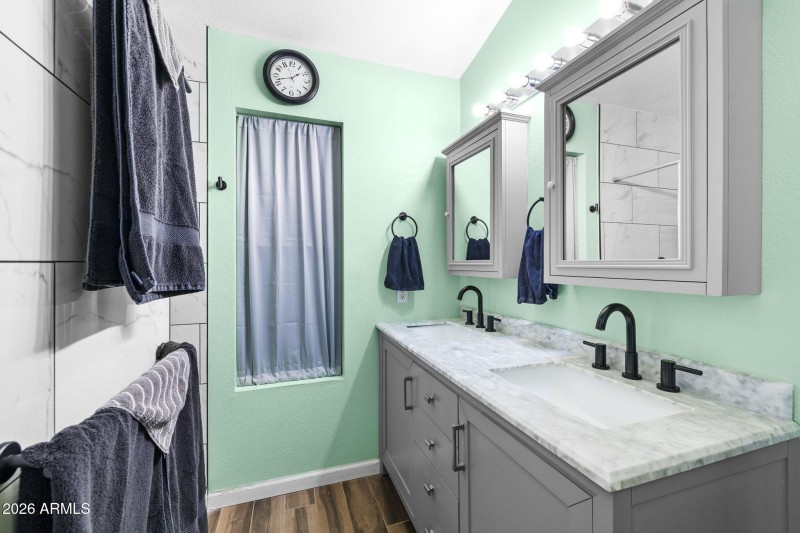 3523 W Saguaro Park Ln Glendale - 329