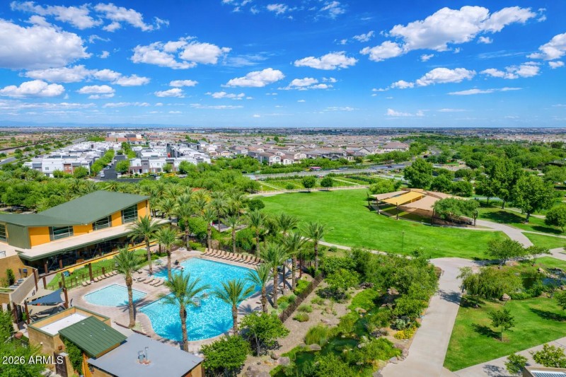 Community Pool & Center