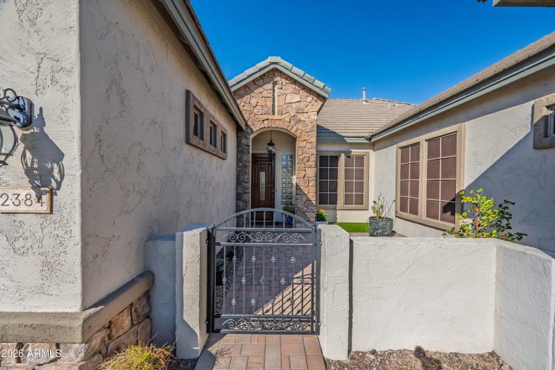 2384 E Grand Canyon Dr-5