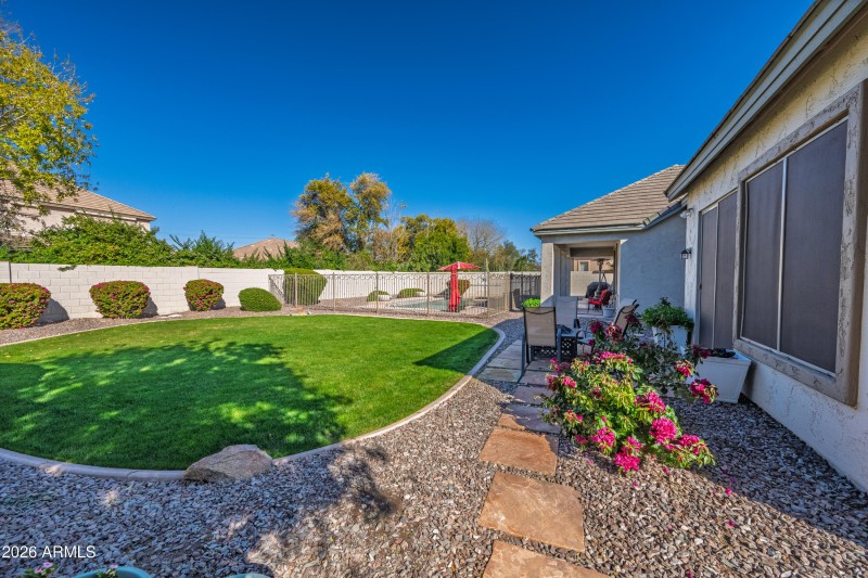 2384 E Grand Canyon Dr-6