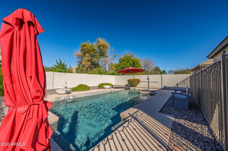 2384 E Grand Canyon Dr-11