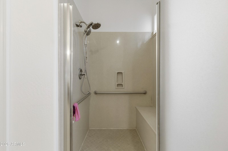 2384 E Grand Canyon Dr-18