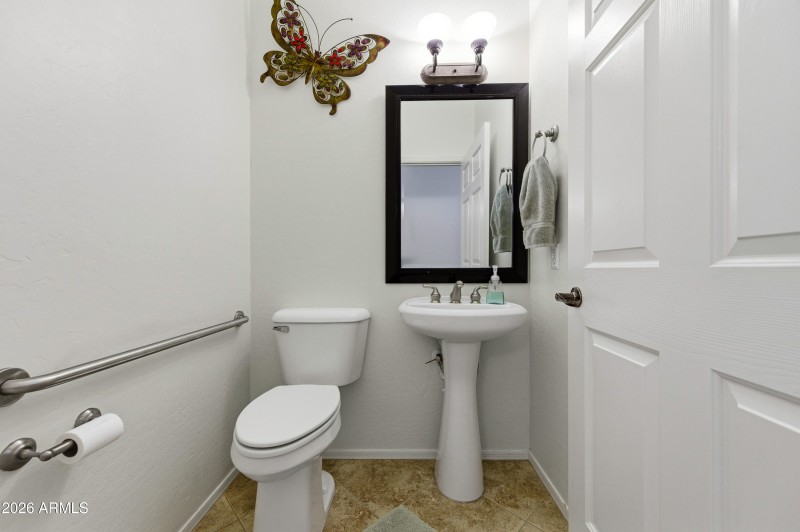 2384 E Grand Canyon Dr-23