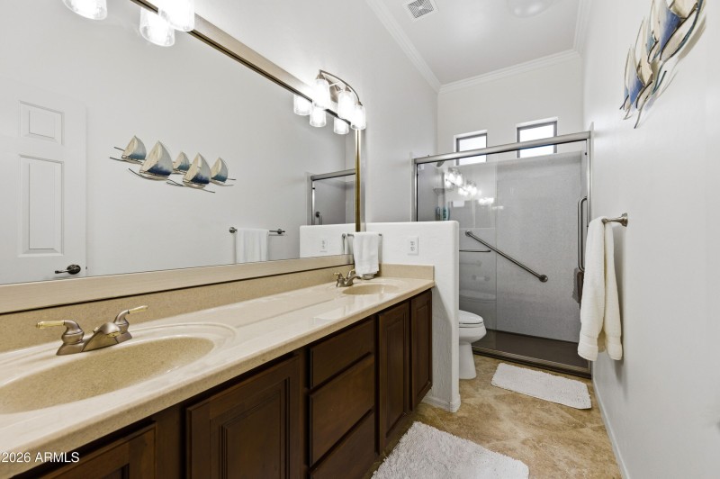 2384 E Grand Canyon Dr-25