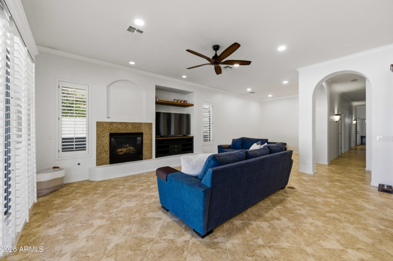 2384 E Grand Canyon Dr-33