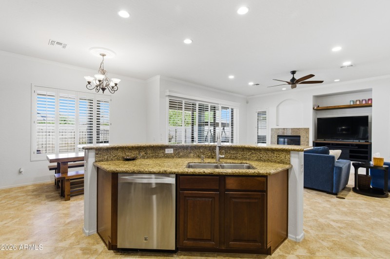 2384 E Grand Canyon Dr-37