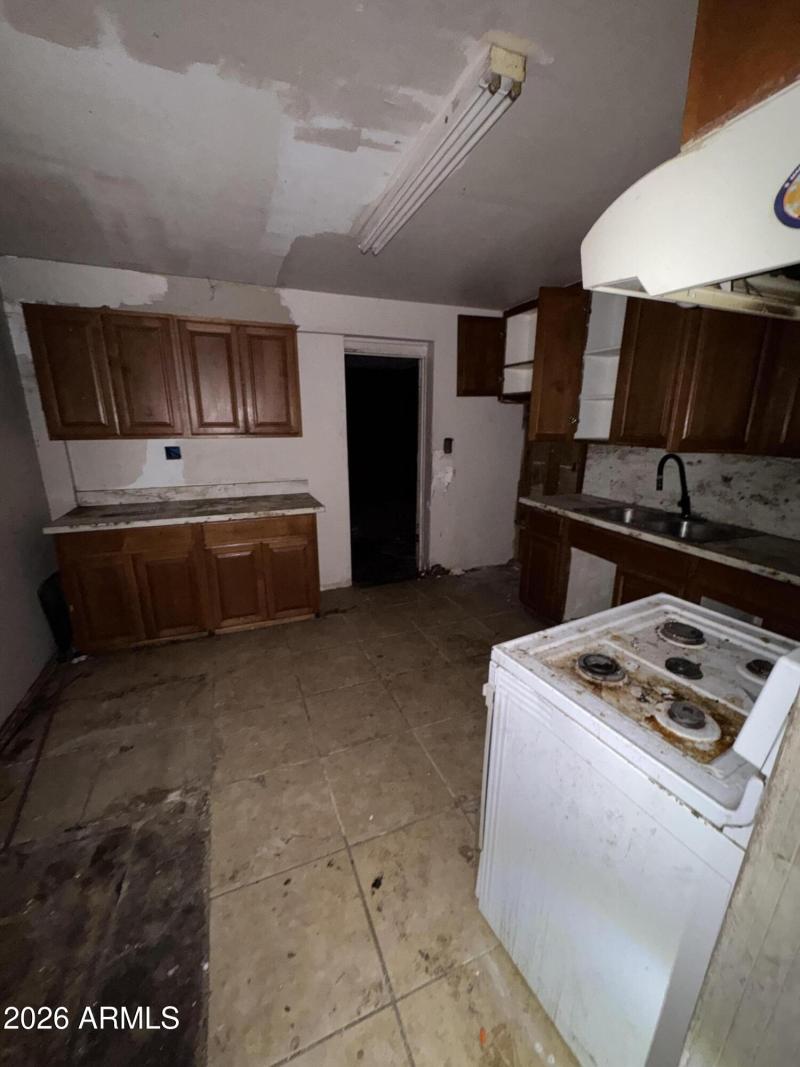 32FE8830-3C18-434B-9B3B-91E38E6996F3