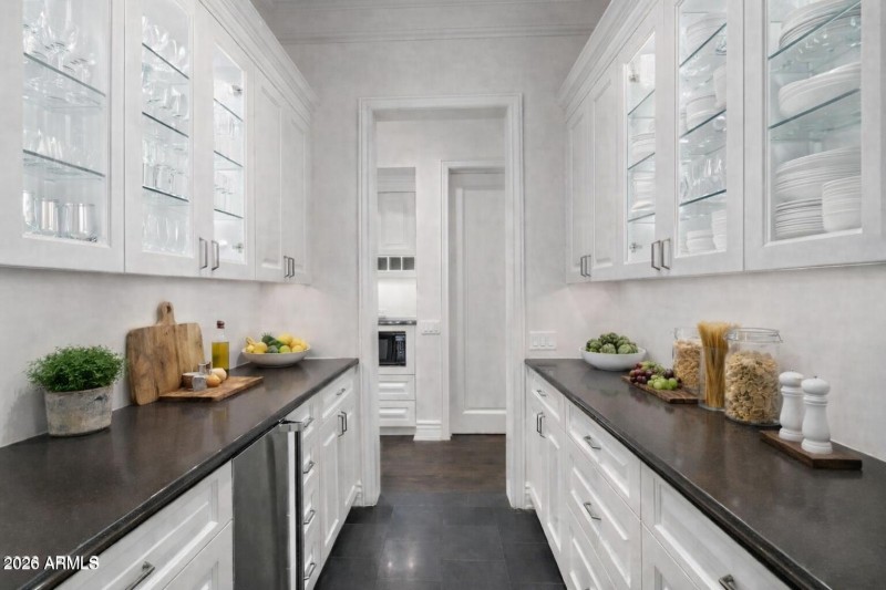 Butler Pantry
