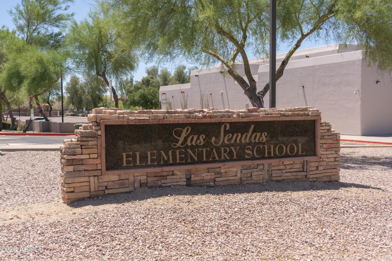 las sendas elementary school