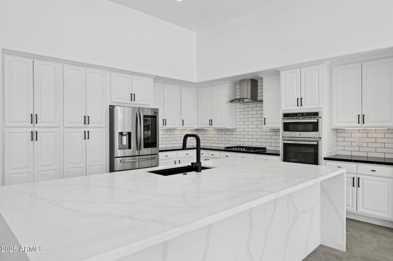 21-web-or-mls-22423-n-54th-pl