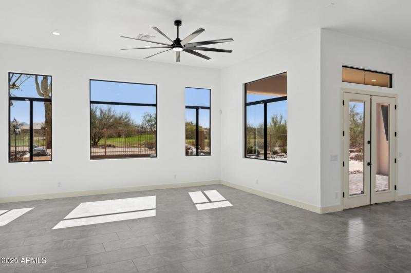 13-web-or-mls-22423-n-54th-pl