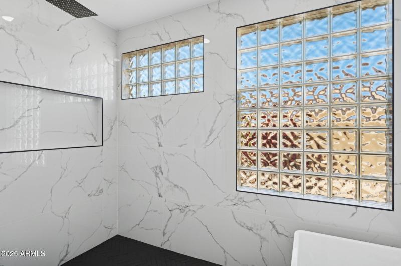 42-web-or-mls-22423-n-54th-pl