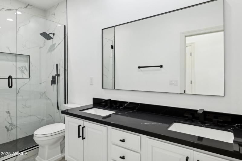 125-web-or-mls-22423-n-54th-pl