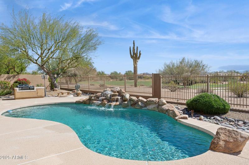 71-web-or-mls-22423-n-54th-pl