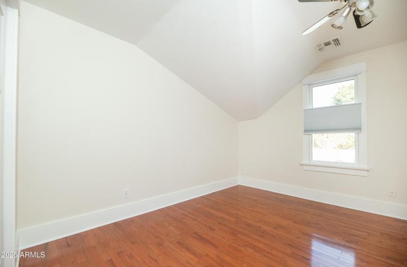 34 Upstairs Bedroom A