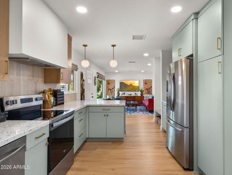 14-web-or-mls-Kitchen7