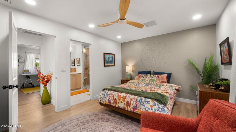 28-web-or-mls-Primary Bedroom3