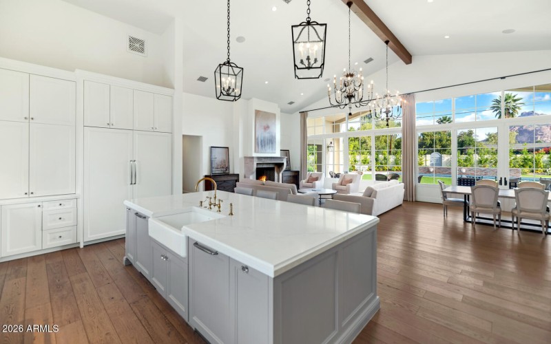 5119 N 41st St-large-023-035-5119 N 41st