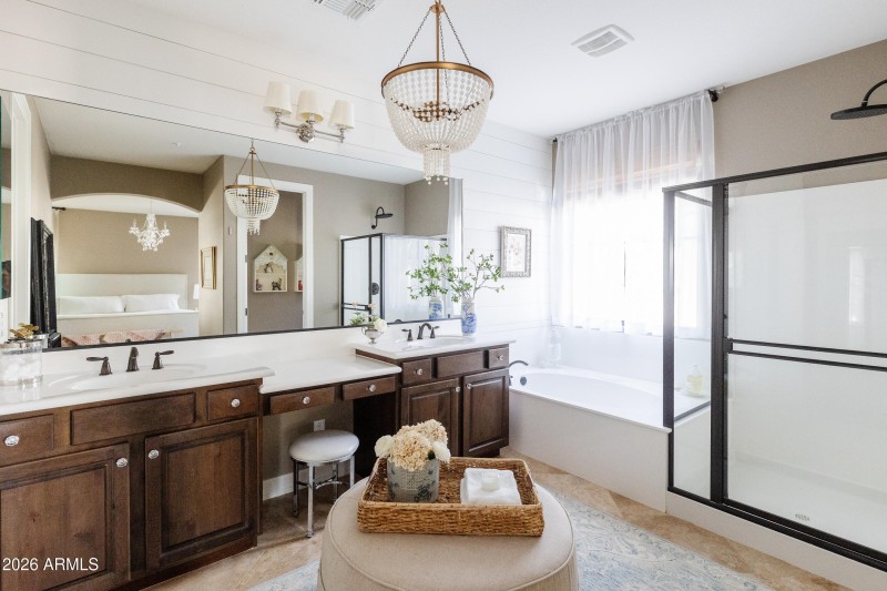 Primary Suite Bathroom 1 - Main Level