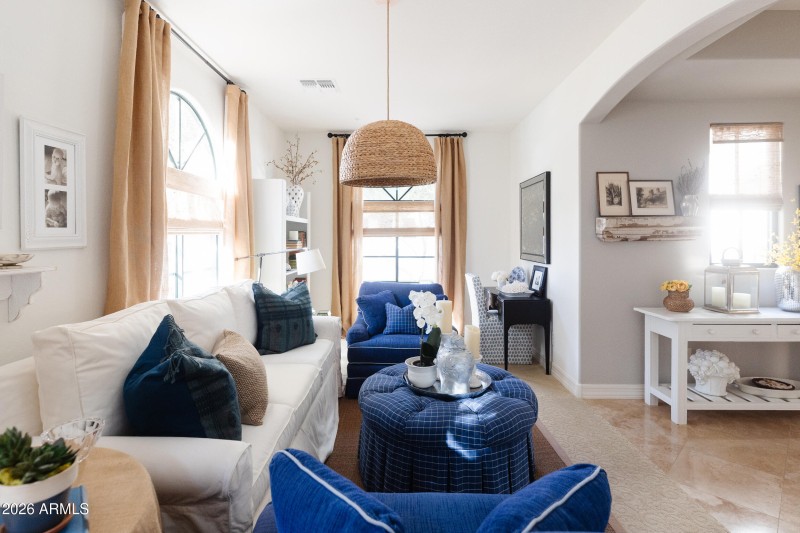 Formal Living Room/Den