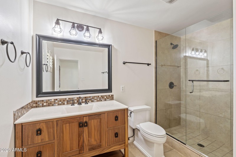 2055 W Edgemont Avenue, Phoenix 85009