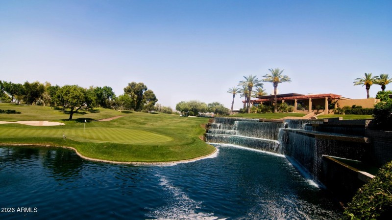 Live the Lifestyle Arizona offers you!