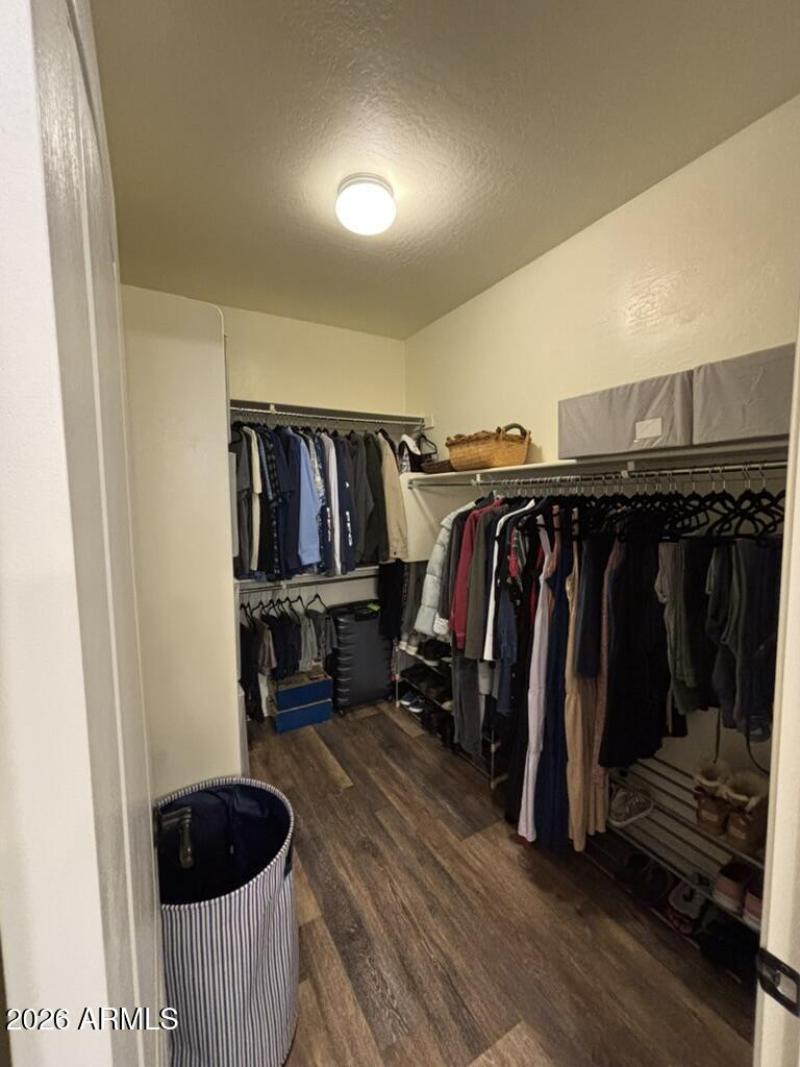 06FC6E6A-94E7-4C65-9711-8E11828E35A7_1_1