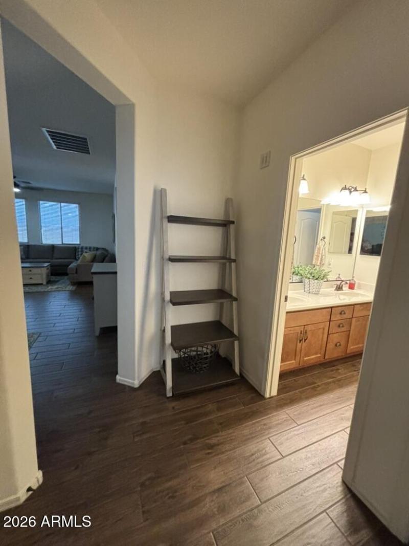 C9E8C151-041A-456A-B47B-34E3213D8ECC_1_1