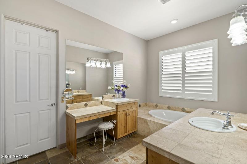 21-web-or-mls-DSC07995