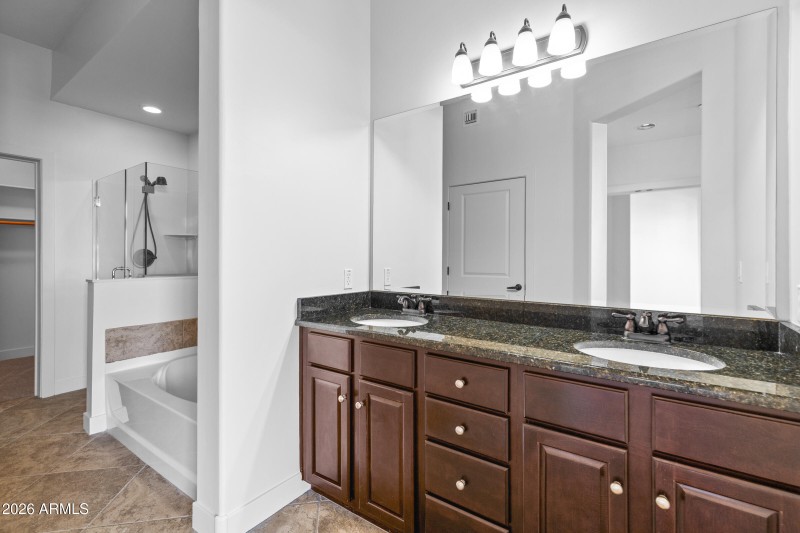 945 E Playa Del Norte Dr unit 5024-18