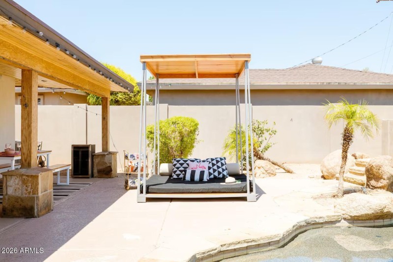 Patio + Daybed