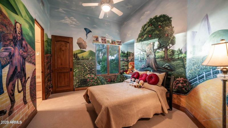 WIZARD OF OZ FANTASY BEDROOM