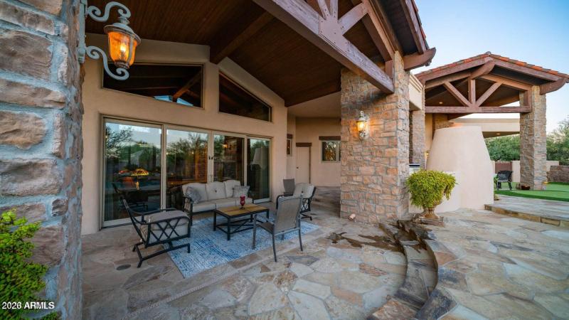 SITTING AREA OFF LIVING ROOM