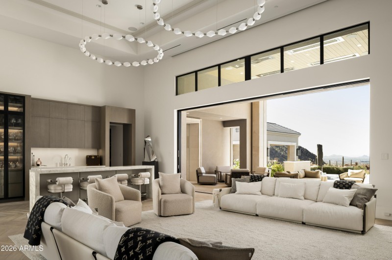 Great Room Indoor/Outdoor Entertaining