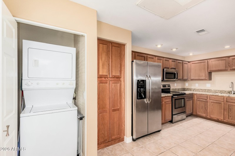 Stacked washer/dryer included