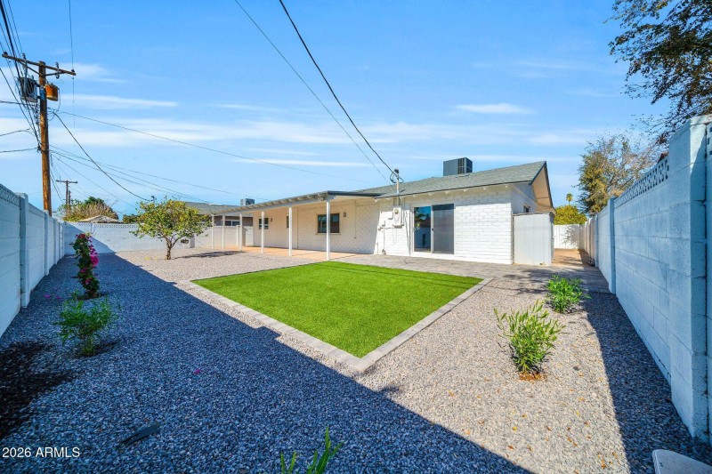 8219 E Whitton Ave-38