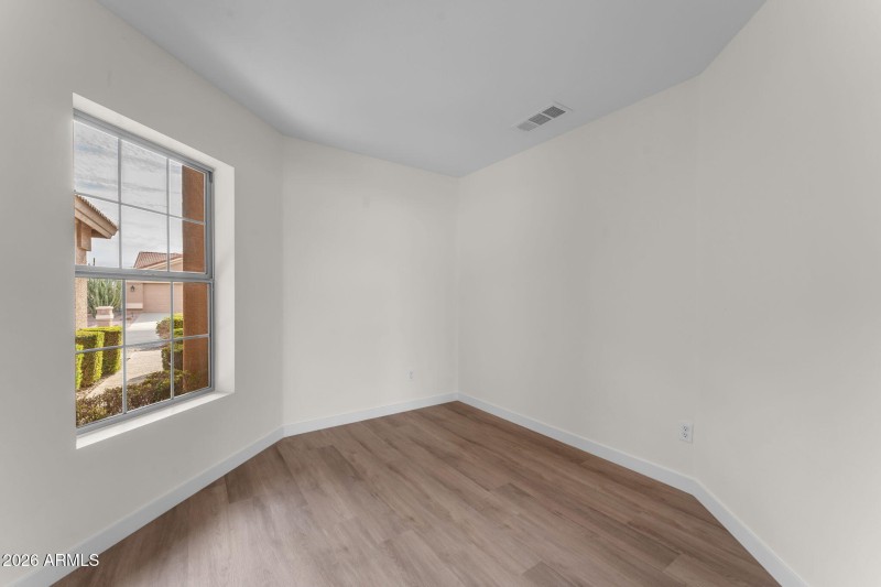 16-web-or-mls-DSC01463