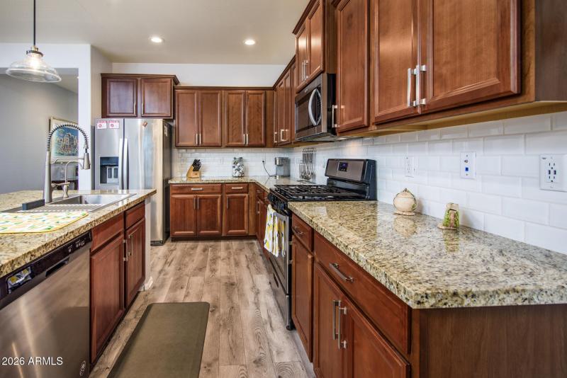 21059 N Evergreen Dr-3350-Edit