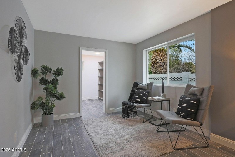 Bonita Primary Seated Area