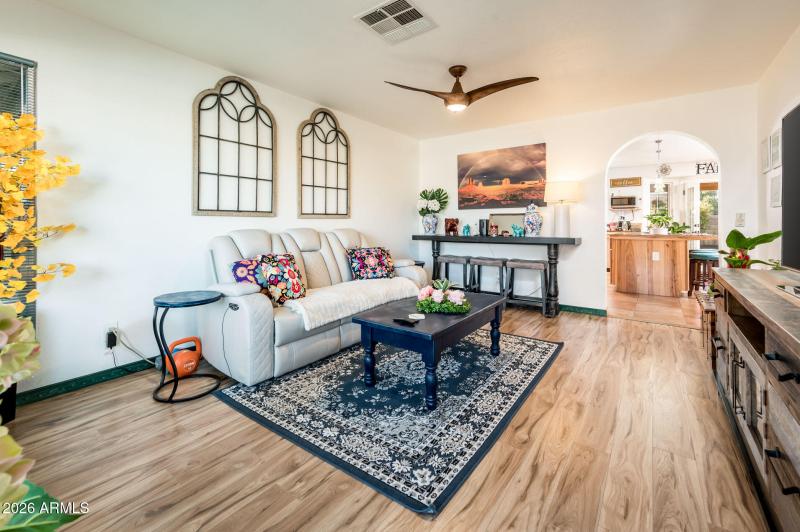 6313 W Cortez St - MLS-10