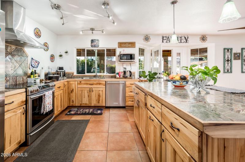 6313 W Cortez St - MLS-15