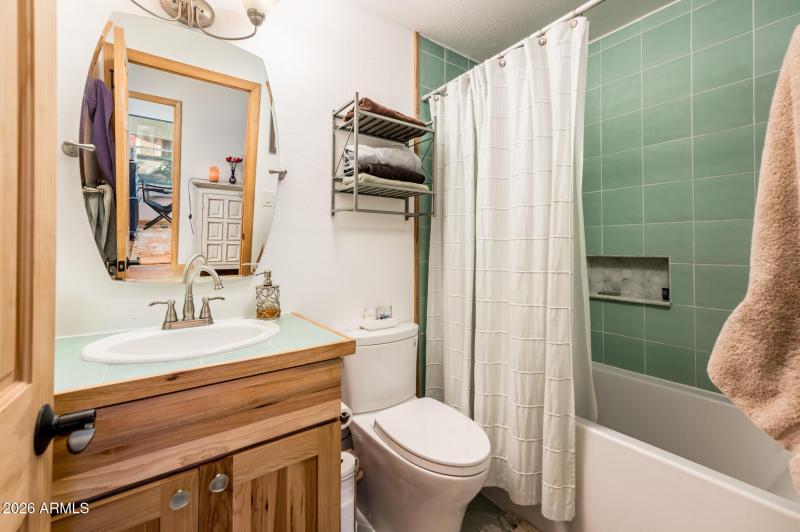 6313 W Cortez St - MLS-28