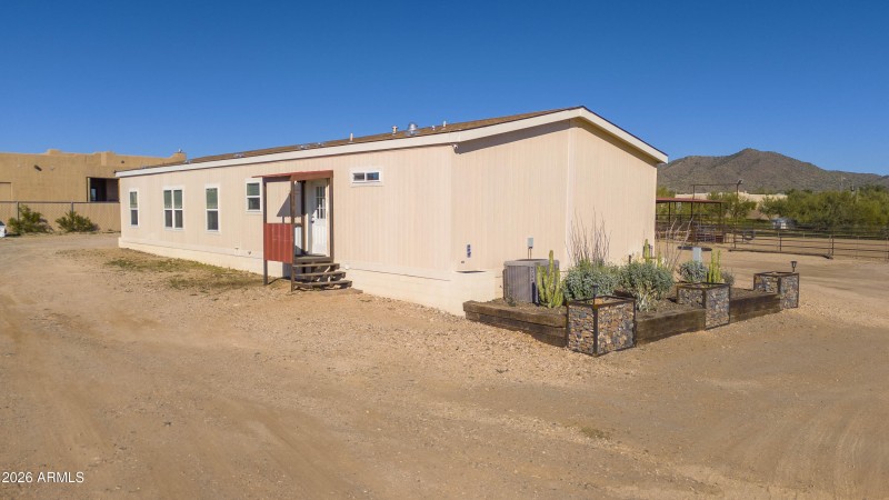 39624 N Central Ave 00012