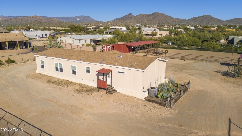 39624 N Central Ave 00015