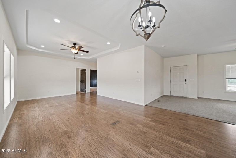 39624 N Central Ave 00026