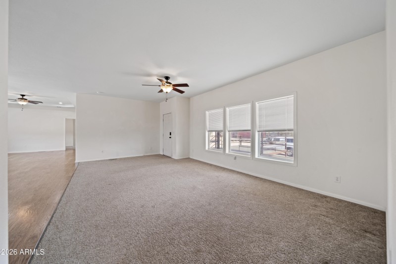 39624 N Central Ave 00029