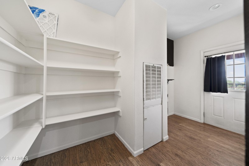 39624 N Central Ave 00033