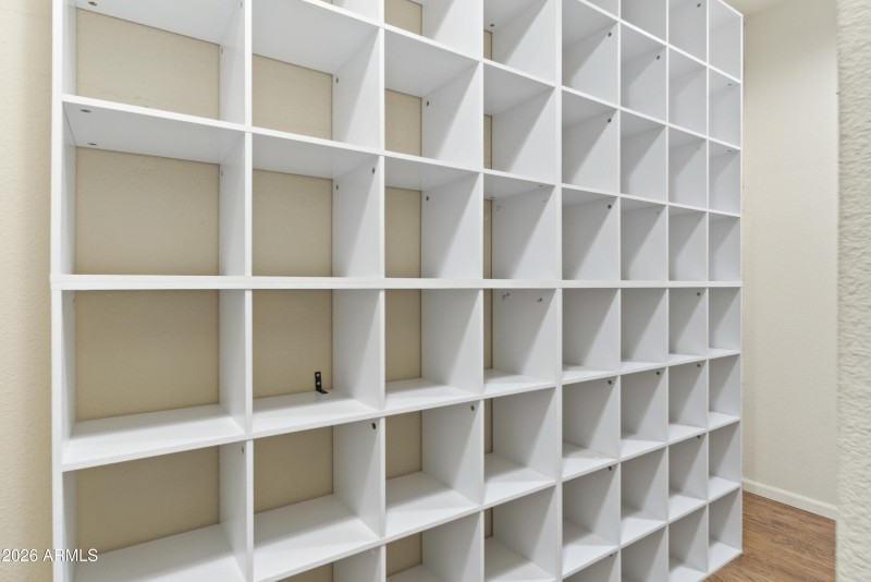 39624 N Central Ave 00038