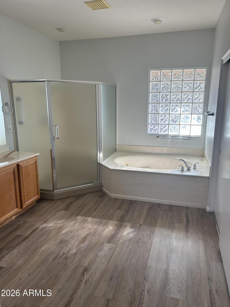 Peppermill Master Bath